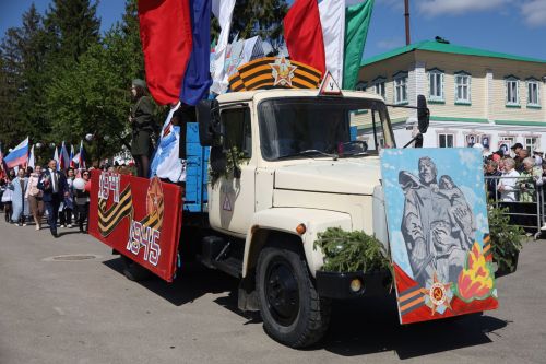 В Мамадыше прошел Парад Победы