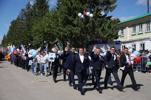 В Мамадыше прошел Парад Победы