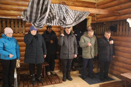 В Мамадыше отмечают православный праздник - Крещение Господне: фоторепортаж