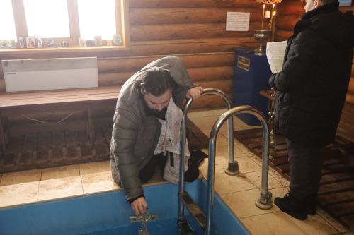 В Мамадыше отмечают православный праздник - Крещение Господне: фоторепортаж