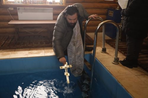 В Мамадыше отмечают православный праздник - Крещение Господне: фоторепортаж