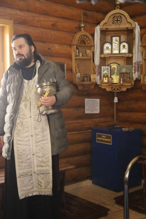 В Мамадыше отмечают православный праздник - Крещение Господне: фоторепортаж