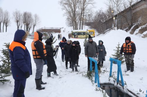 В Мамадыше отмечают православный праздник - Крещение Господне: фоторепортаж