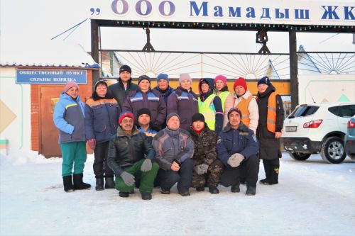 Они победили снегопад! Мамадышцы смотрят фоторепортаж с портретами всех работников «Мамадыш ЖКУ»