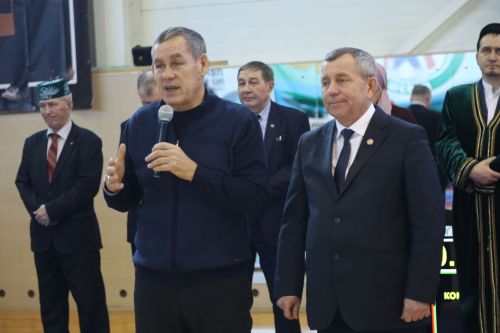 Первенство РТ по национальной борьбе на призы журнала "Ялкын" и памяти легендарного борца Рафаэля Мухаметшина