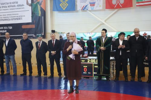 Первенство РТ по национальной борьбе на призы журнала "Ялкын" и памяти легендарного борца Рафаэля Мухаметшина