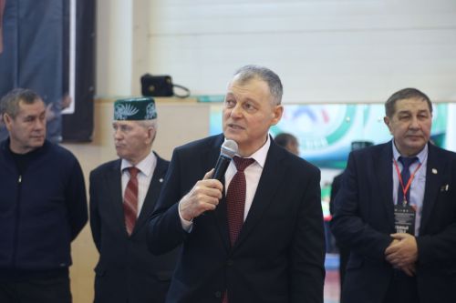Первенство РТ по национальной борьбе на призы журнала "Ялкын" и памяти легендарного борца Рафаэля Мухаметшина
