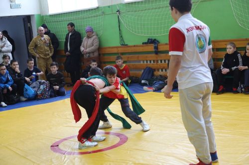Соревнования по национальной борьбе корэш в память о земляке Альберте Валиеве, погибшем при исполнении интернационального долга в Афганистане
