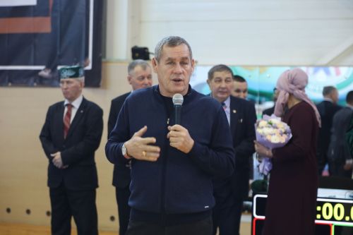 Первенство РТ по национальной борьбе на призы журнала "Ялкын" и памяти легендарного борца Рафаэля Мухаметшина