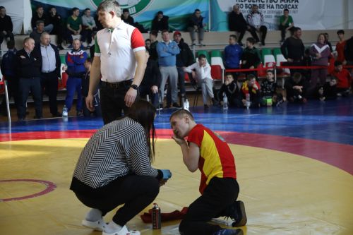 Церемония награждения Первенства РТ по национальной борьбе на призы журнала "Ялкын" и памяти легендарного борца Рафаэля Мухаметшина