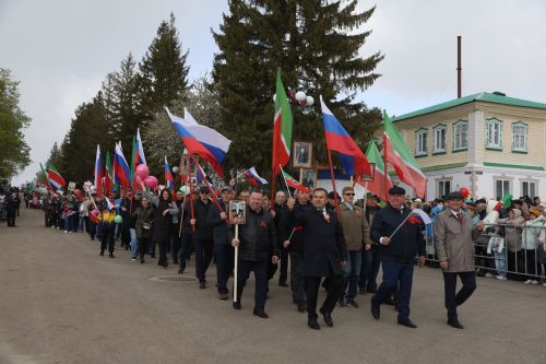 В Мамадыше отпраздновали День Победы-2024: шествие колонн. Часть 1