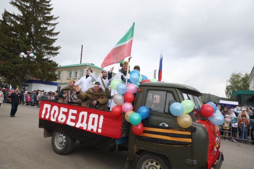 В Мамадыше отпраздновали День Победы-2024: шествие колонн. Часть 1