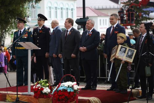 Парад Победы 2025 в Мамадыше - художественная композиция (часть 2)
