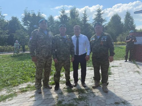 День Воздушно-десантных войск и 95-я годовщина образования ВДВ