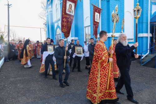 Божественную Литургию в Мамадыше возглавил Митрополит Казанский и Татарстанский Кирилл