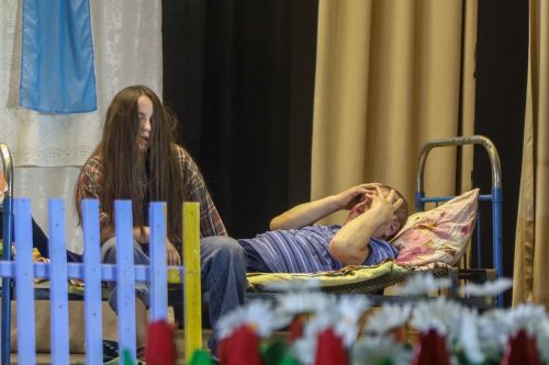 Мамадышский народный театр представил премьеру - спектакль «Акланмаган өметлэр»