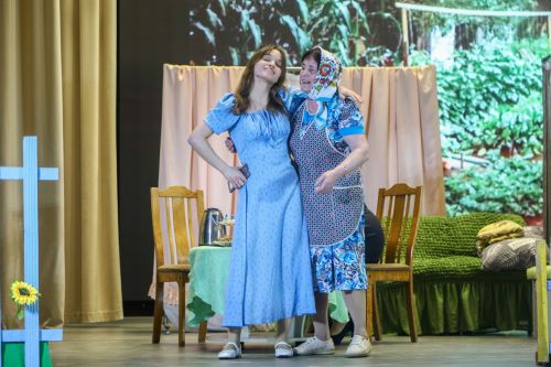 Мамадышский народный театр представил премьеру - спектакль «Акланмаган өметлэр»