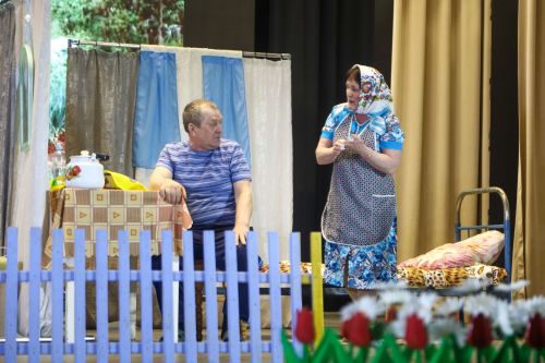 Мамадышский народный театр представил премьеру - спектакль «Акланмаган өметлэр»