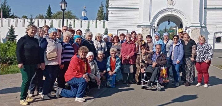 Мамадышские пенсионеры посетили Раифский Богородицкий монастырь