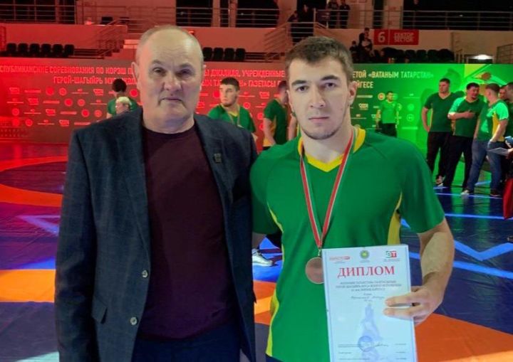 Айнур Нургалиев из села Усали занял второе место  на турнире по борьбе памяти Мусы Джалиля