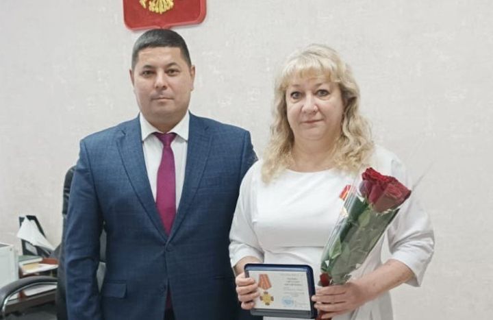 Жительница Мамадыша награждена знаком отличия «За усердие» I степени