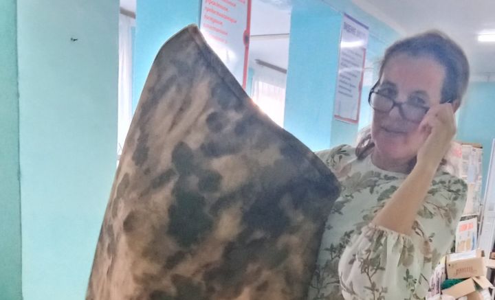 Мамадышские активисты шьют одеяла для защиты бойцов от дронов