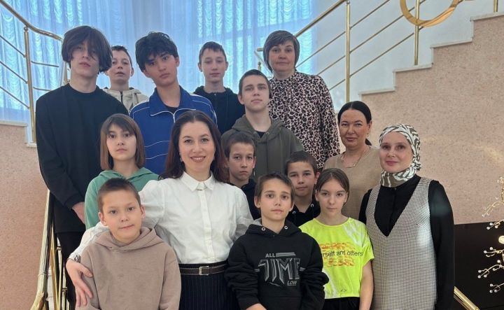 Школьники Мамадыша открыли для себя многогранную работу ЗАГСа