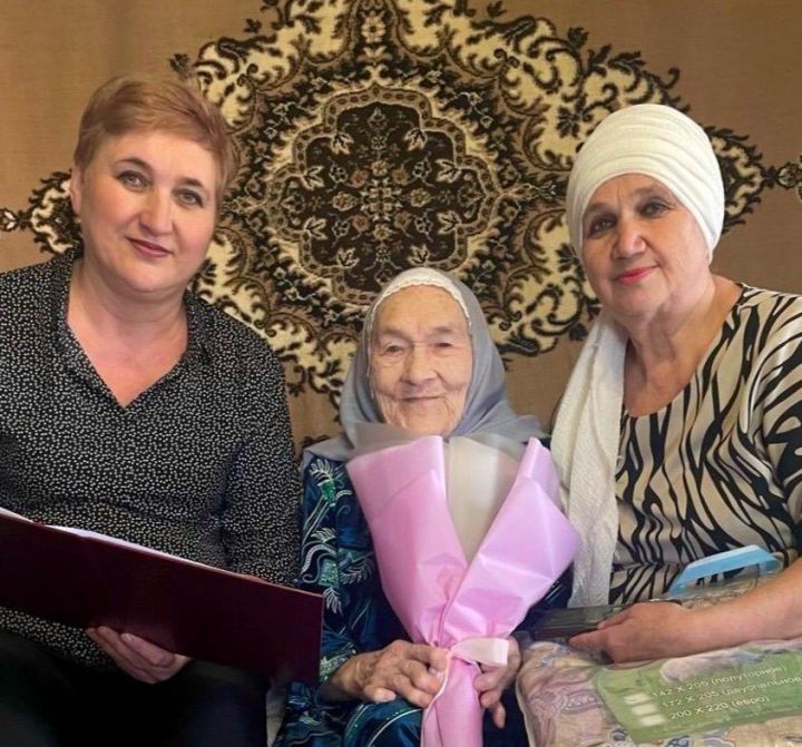 Жительница Мамадышского района отметила свой 90-летний юбилей