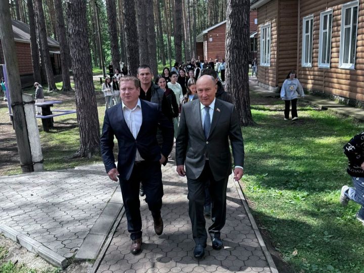 Марат Ахметов посетил детский лагерь «Кама» в Мамадышском районе