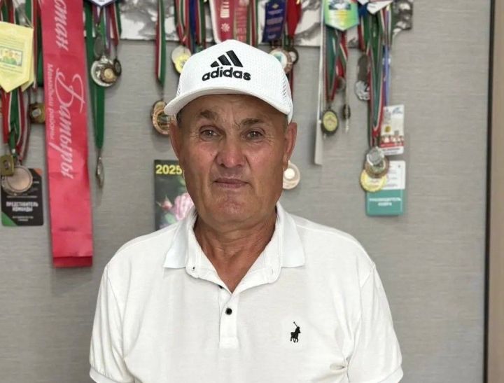 Известный мамадышский борец Григорий Абрамов отметил 50-летие на ковре