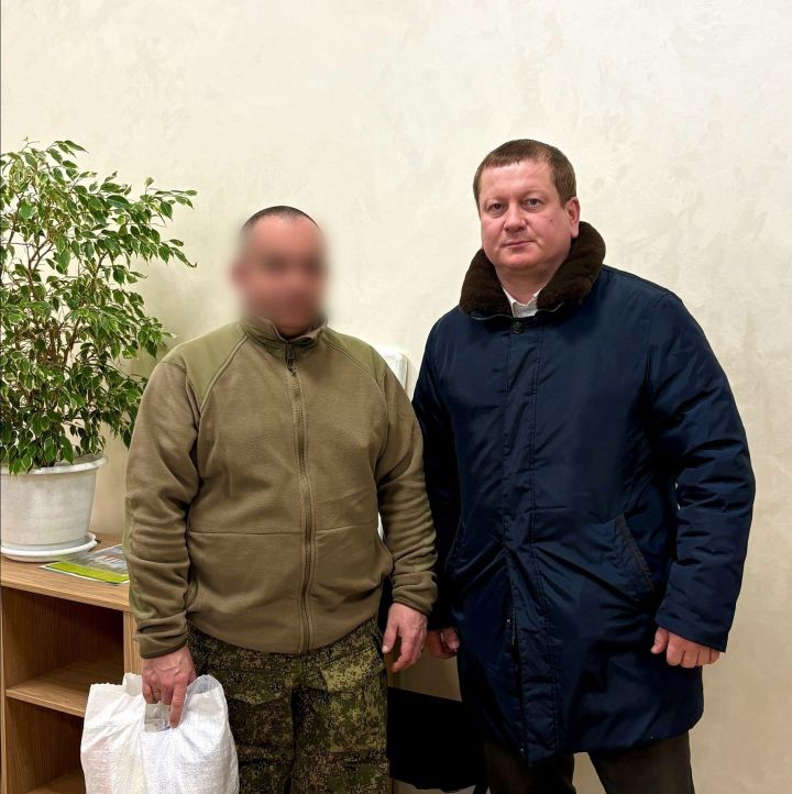 Глава Мамадышского района встретился с участником СВО с позывным «Буре»