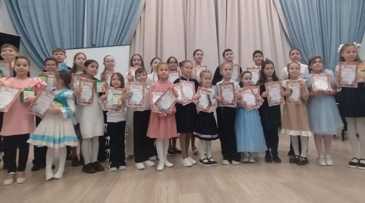 В Мамадыше юные пианисты исполнили «Мелодии родного края»