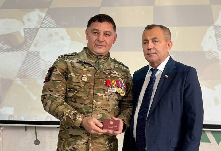 Депутат Госдумы РФ назначил ветерана СВО из Росгвардии своим помощником