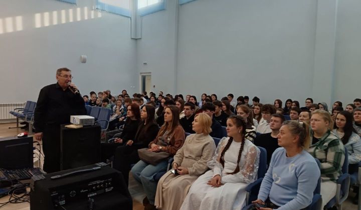 В школе искусств почтили память Мусы Джалиля
