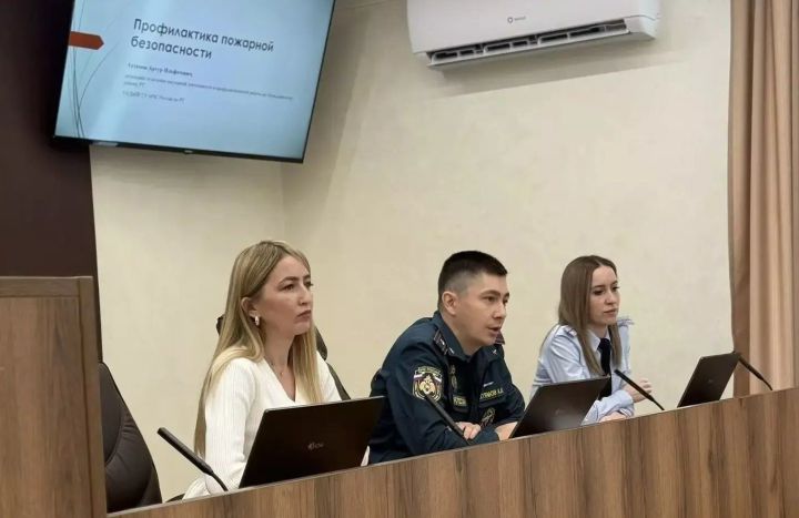 В Мамадыше прошло совещание с опекунскими и приемными семьями