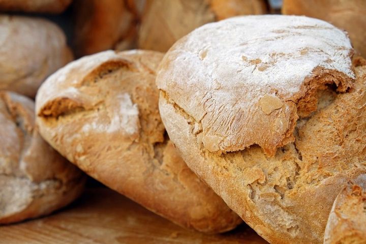 Около тонны некачественного хлеба было снято с прилавков магазинов Татарстана