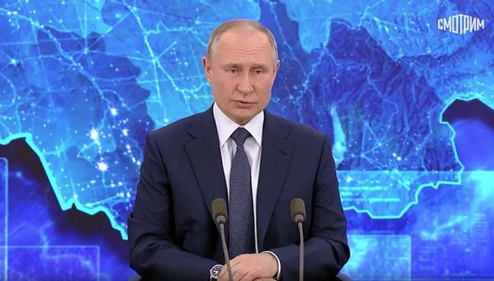 Владимир Путин на Новый год каждому ребенку подарит по 5 тысяч рублей