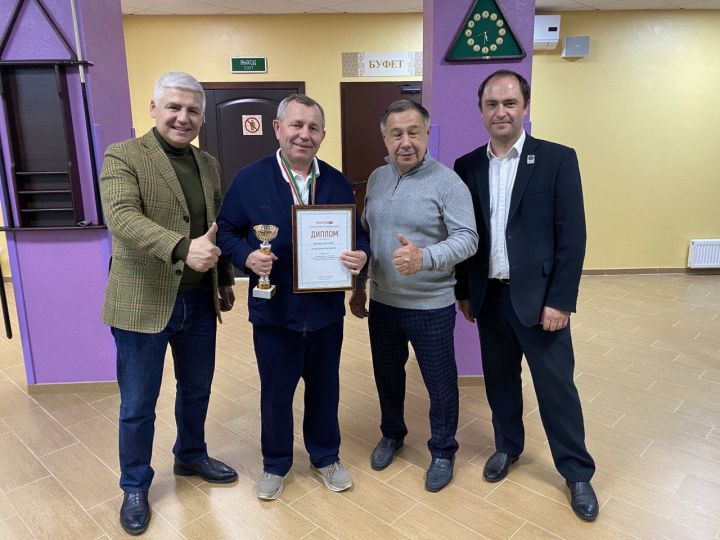 Глава Мамадышского района Анатолий Иванов стал призером соревнований по русскому бильярду