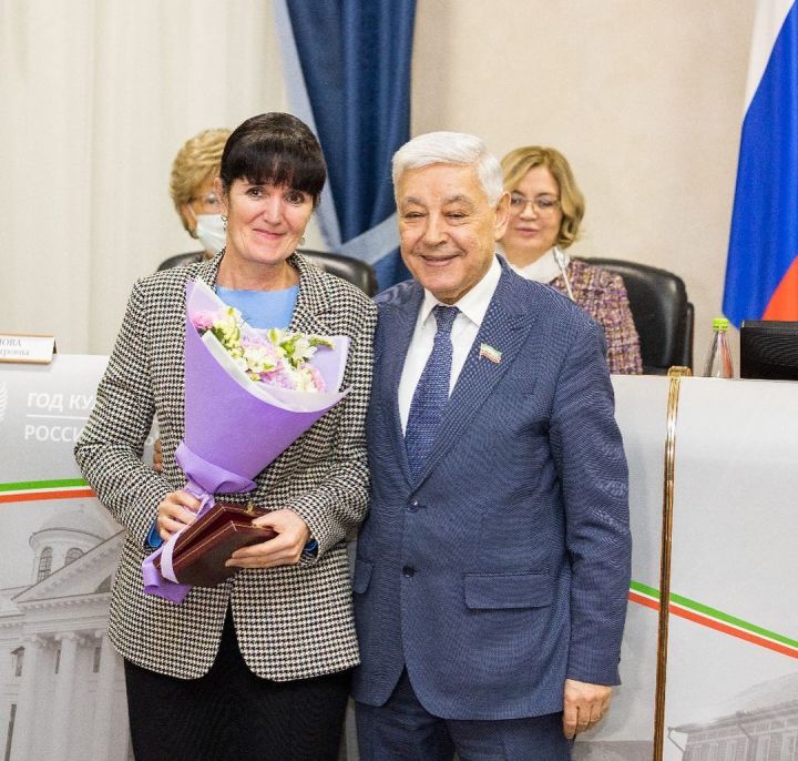 Главный специалист отдела ЗАГС Мамадышского района Фания Гаязова награждена медалью "За доблестный труд"