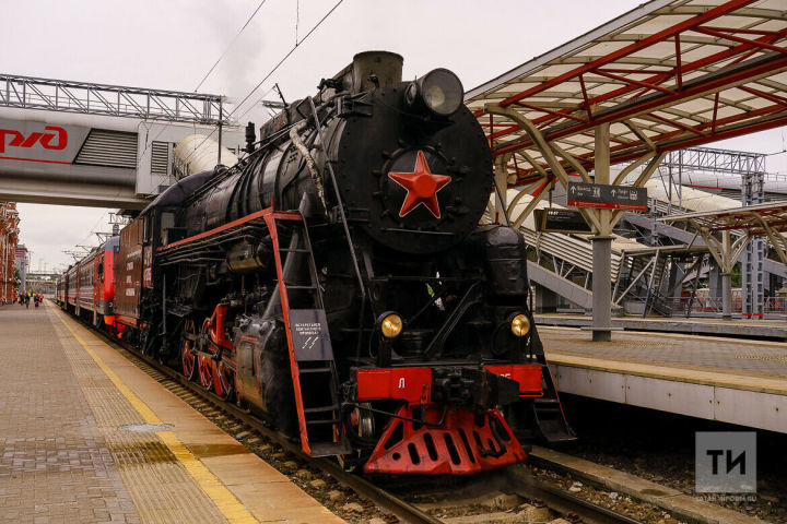 В Татарстане запустили ретропоезд на паровой тяге