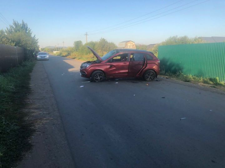 В Татарстане перевернулся автомобиль: погибла девушка