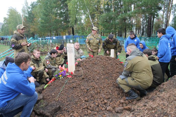 В Мамадышском районе перезахоронили останки журналиста, без вести пропавшего на фронте в 1942 году