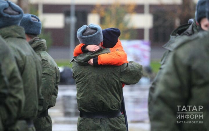 Эдуард Вафин рассказал о мерах поддержки военнослужащих в Татарстане