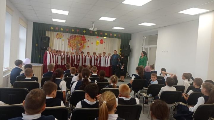 В рамках проекта «Мы - патриоты» мамадышских лицеистов посетили артисты