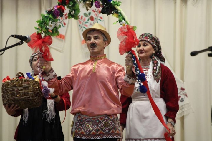 Мамадышские артисты завоевали Гран-при на Межрегиональном фестивале