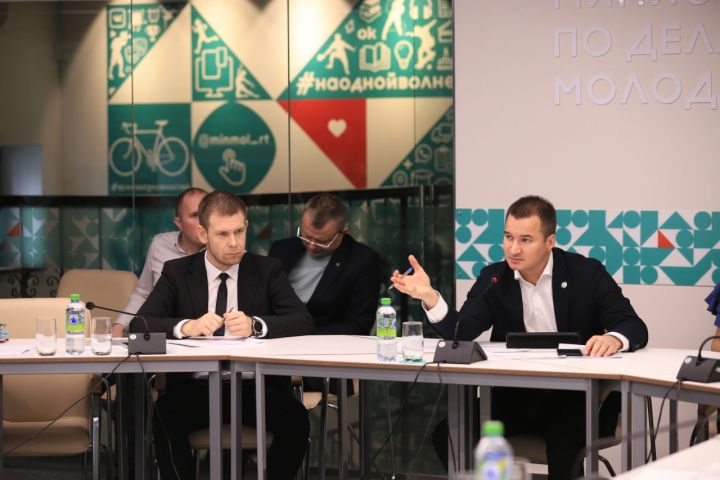 Учреждения молодежной политики республики защищают свои проекты на конкурсе грантов на общую сумму 50 млн рублей