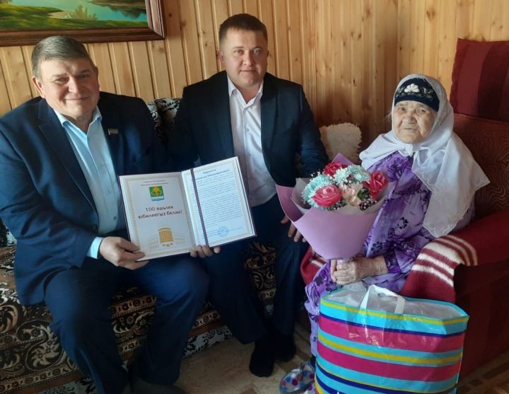 Жительница Мамадышского района отметила 100-летний юбилей