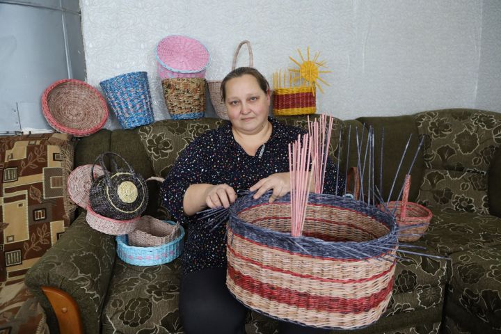 У жительницы мамадышского района швейный цех на дому