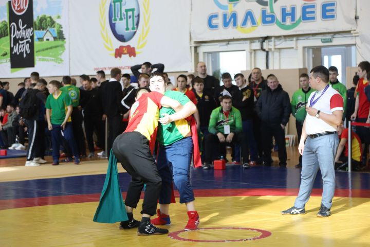 В Мамадыше прошли республиканские соревнования по национальной борьбе корэш
