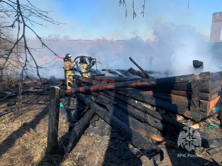 В Мамадышском районе сгорели два частных дома